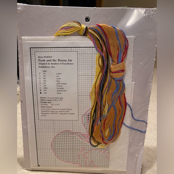 Winnie the pooh Pooh and the hunny pot counted cross stitch kit - Picture 2 of 2